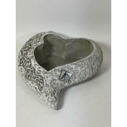 OSŁONKA BETONOWA SERCE ZE WZOREM 20X16X6/SZARA/MHC-45024M